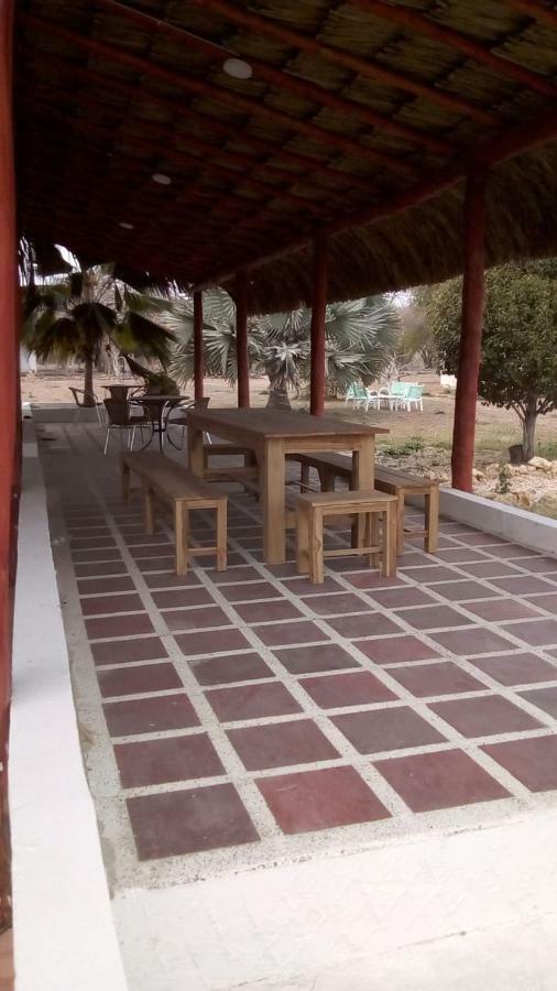Hostal Urantia Planet Cartagena